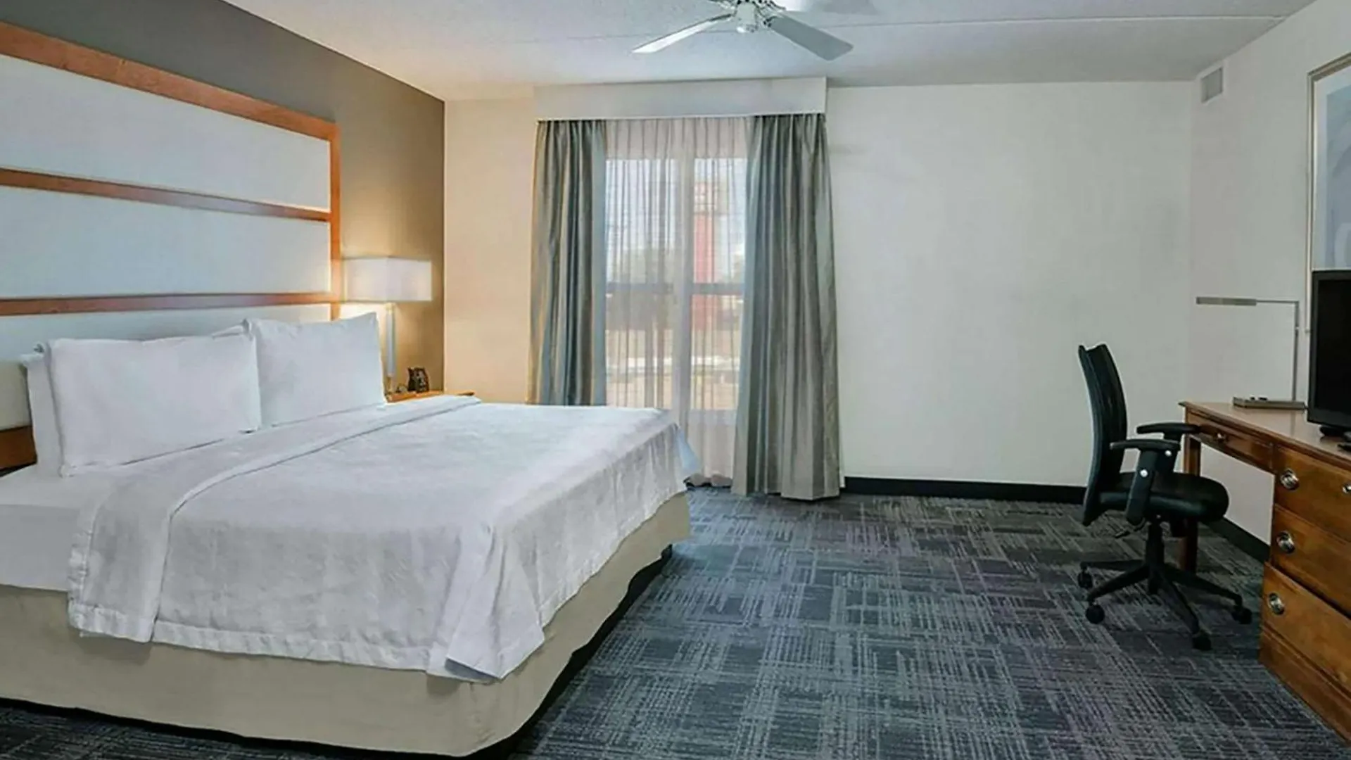 Mainstay Suites Phoenix North Hotel