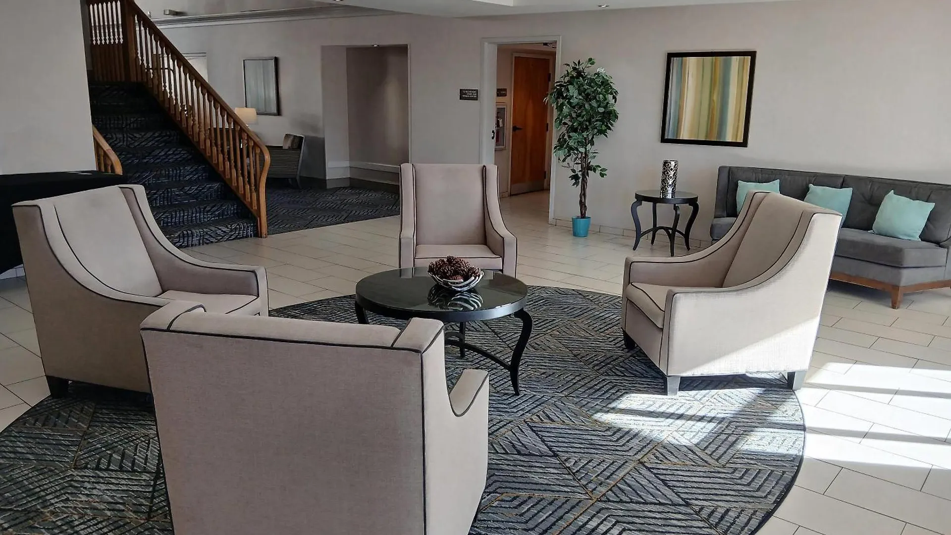 Mainstay Suites Phoenix North